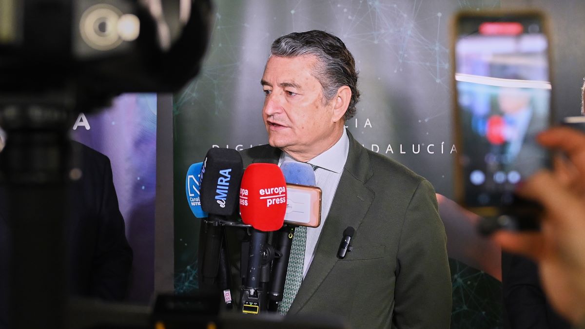 Antonio Sanz inaugura la jornada 'IA La revolución que está transformando empresas' | Salvador López Medina