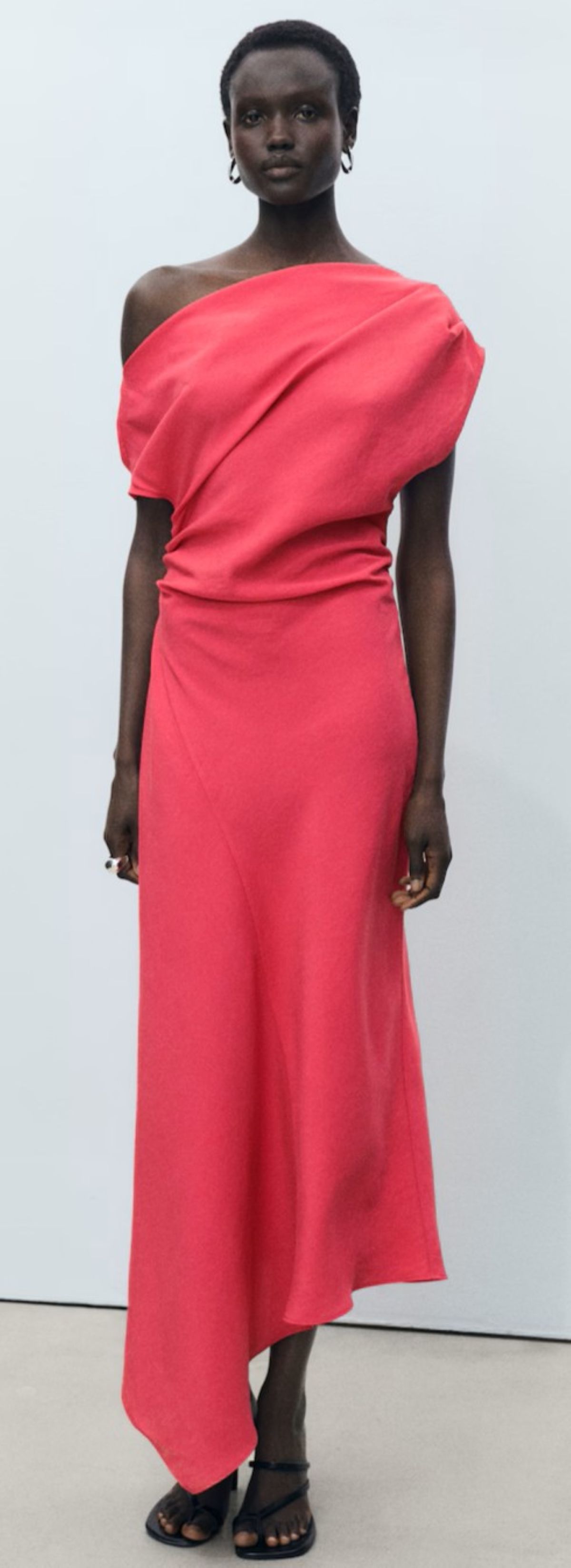 Vestido modal asimétrico de Mango