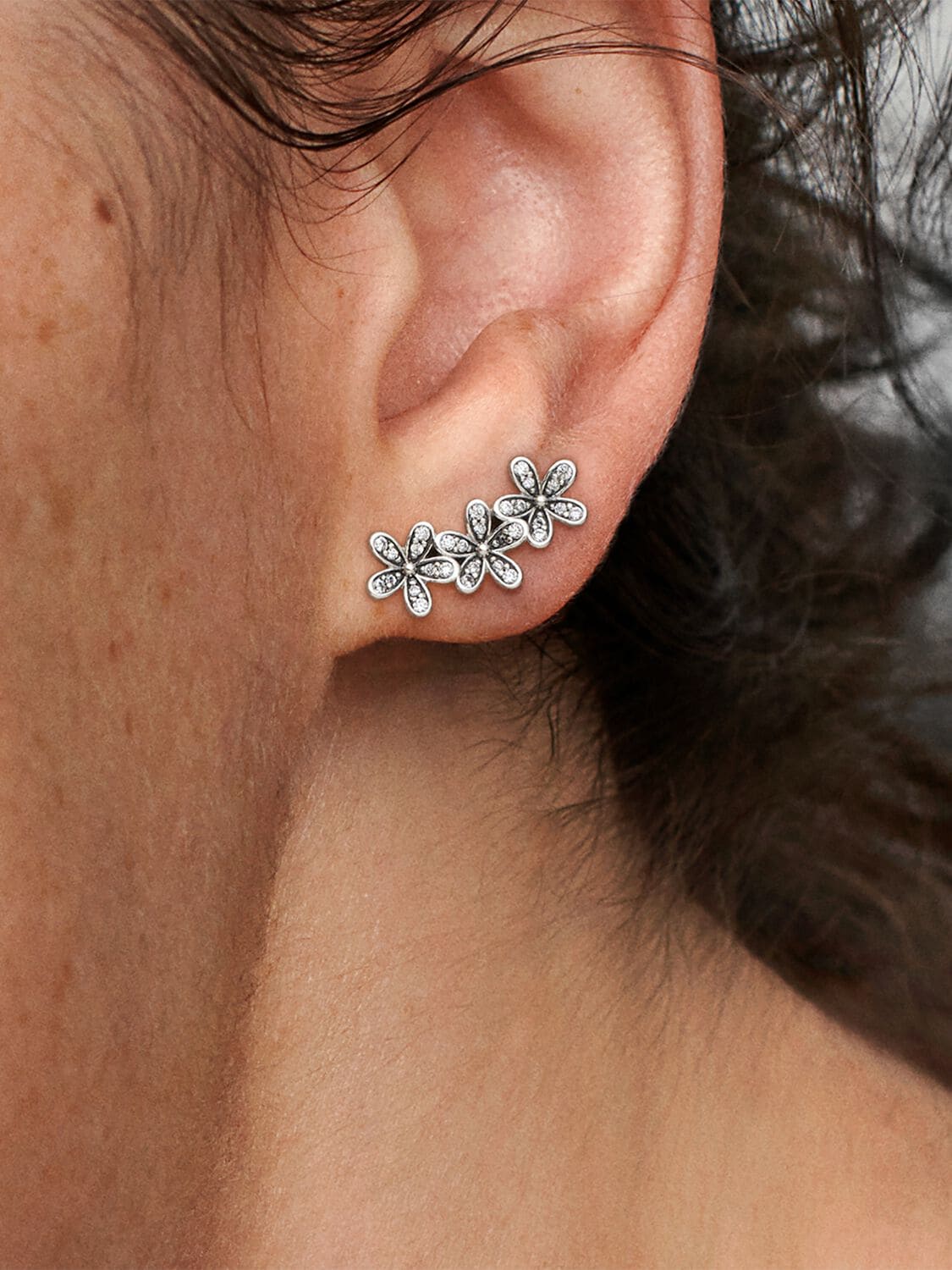 Pendientes de margaritas Pandora Garden Colección