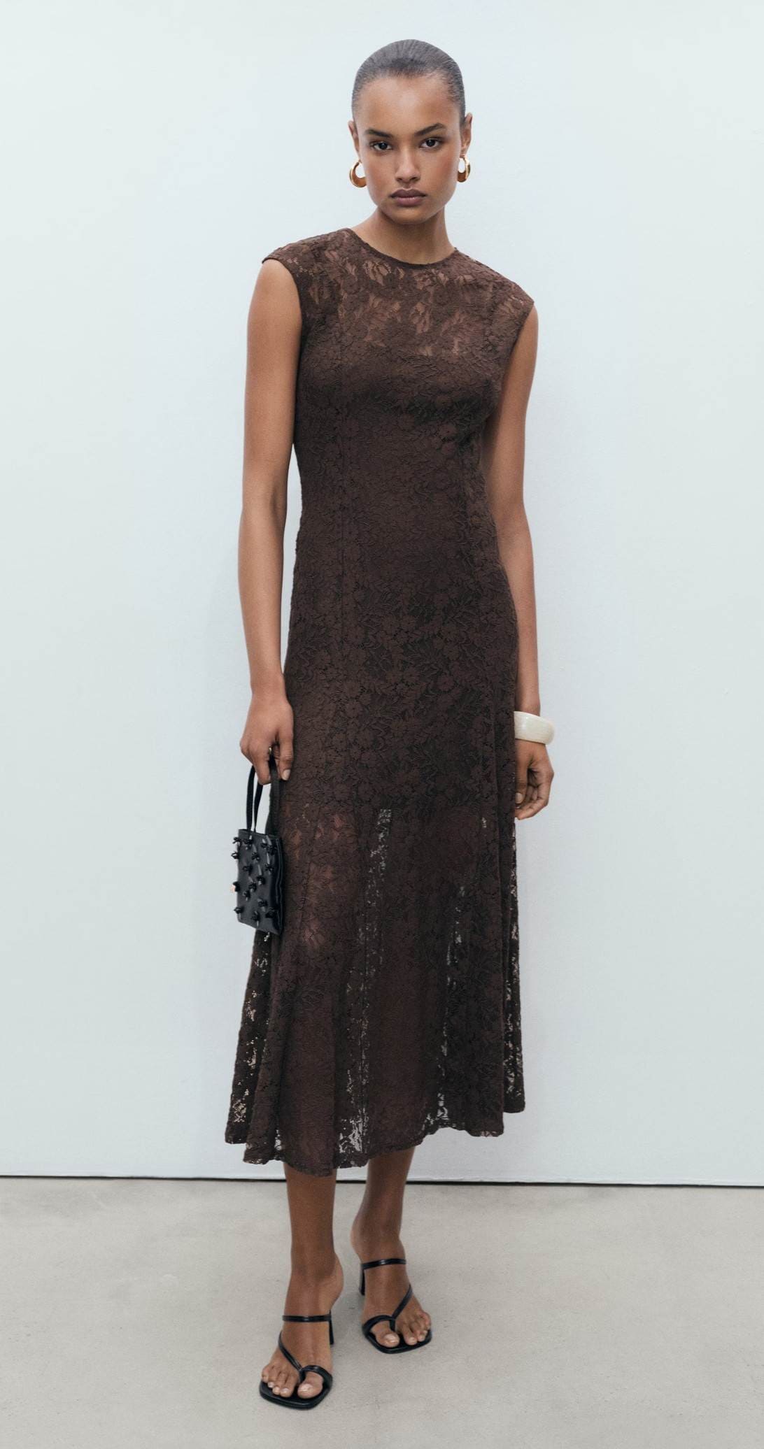 Vestido evasé encaje