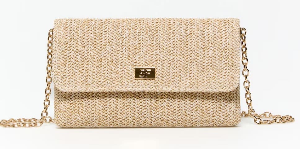 El nuevo minibolso con solapa recta en color crudo de Sfera en El Corte Inglés