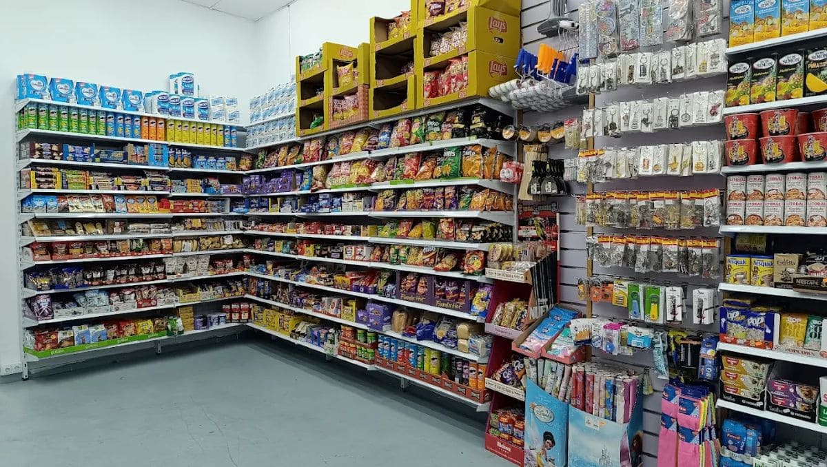 Tienda Minimarket 24 h en Madrid