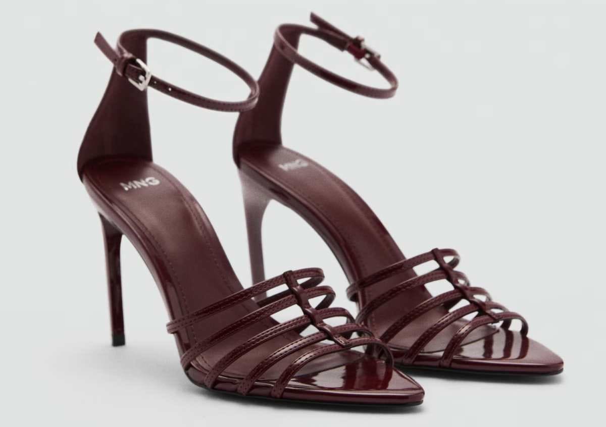 Sandalia tiras tacón de Mango