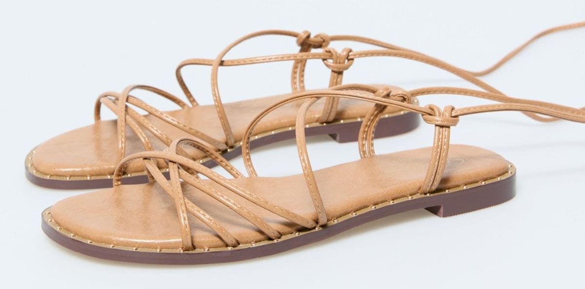 Sandalia atada multitira de Sfera