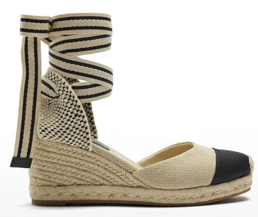 Alpargatas de cuña con tiras al tobillo en liso