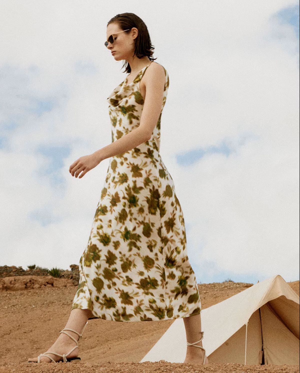 Vestido lencero con estampado de flores Sfera de El Corte Inglés