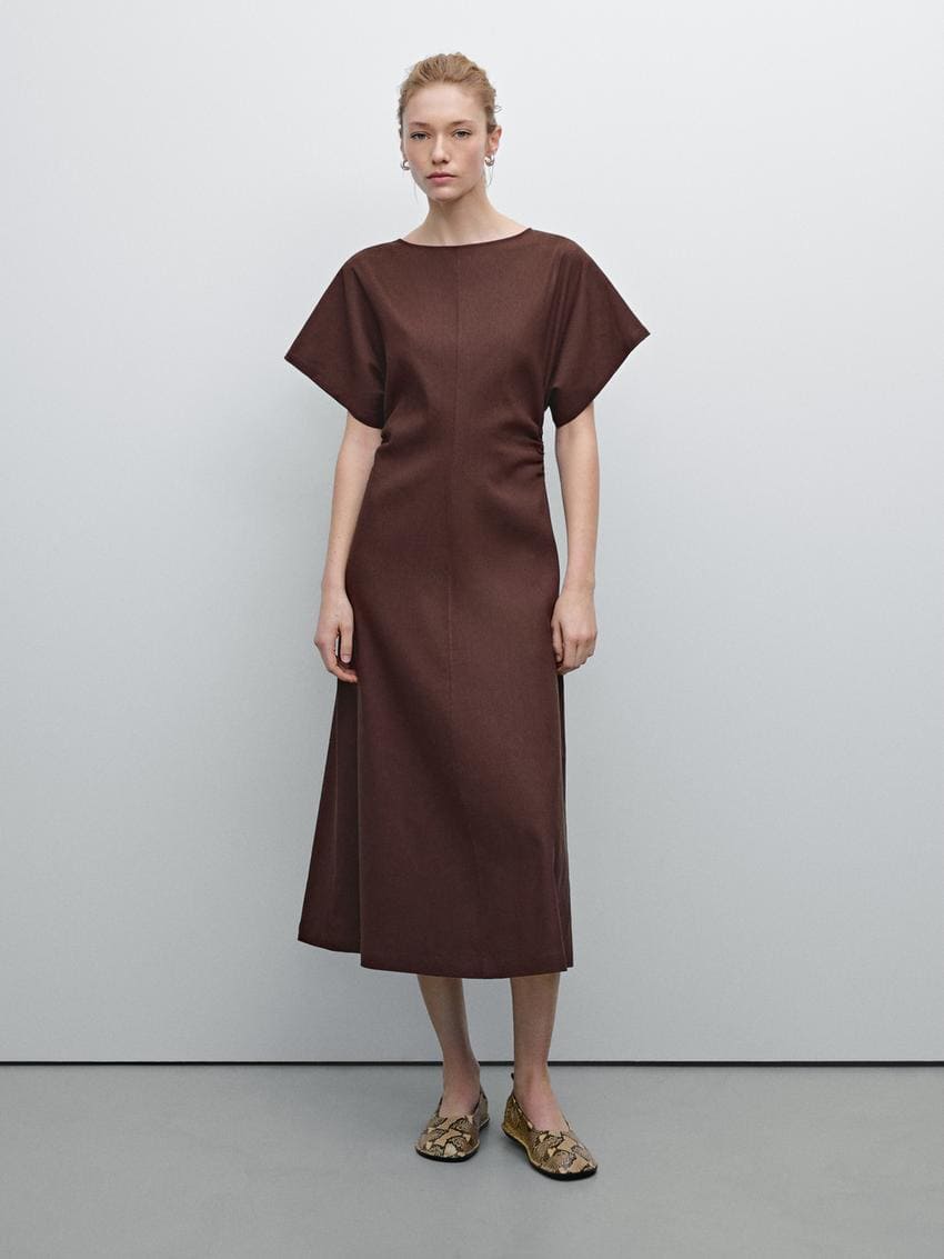 Vestido midi frunces con lino