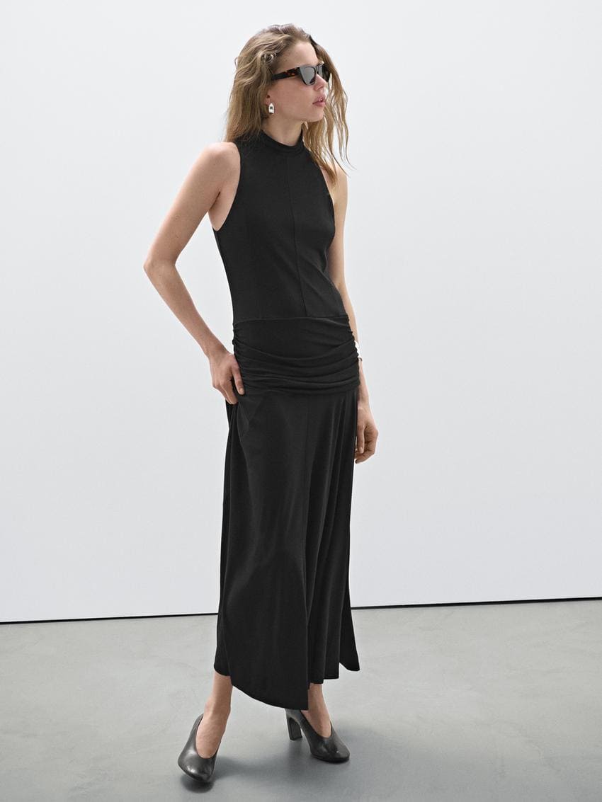 Vestido halter detalle frunces