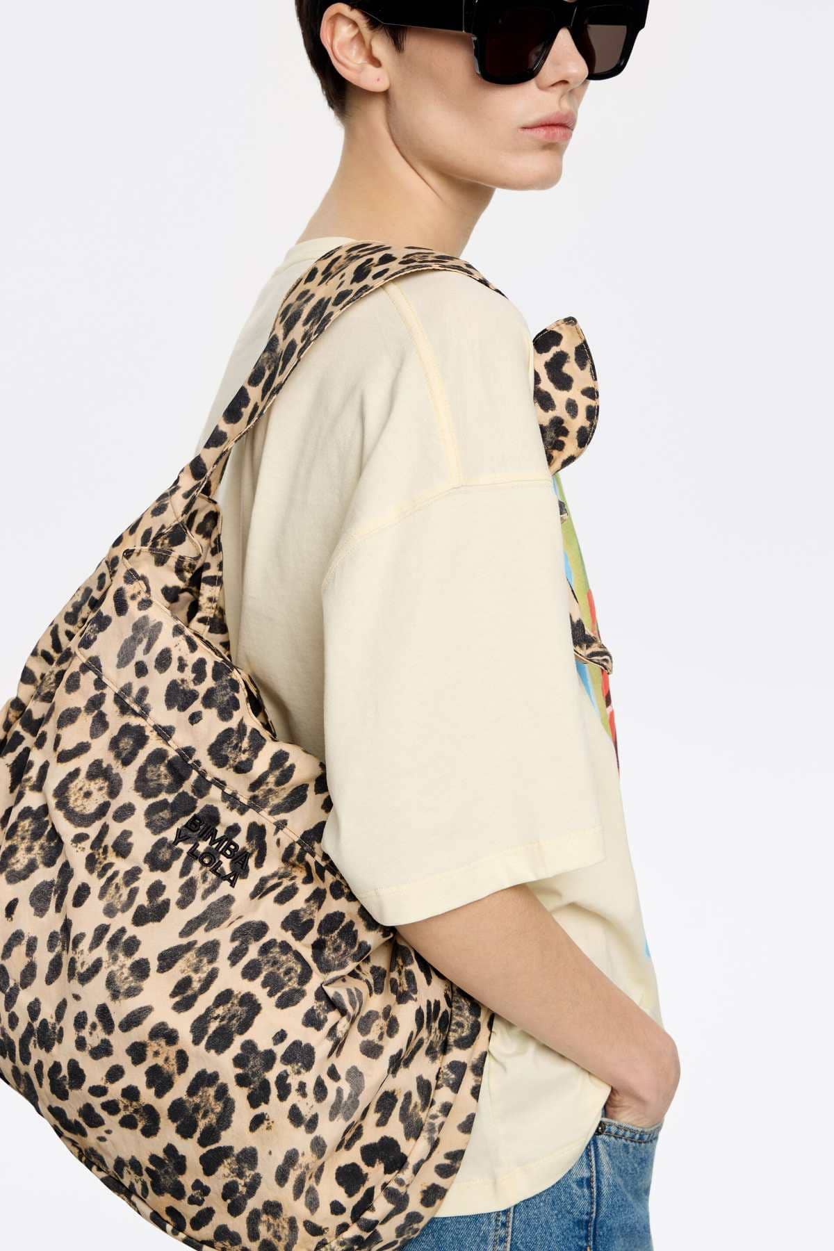 Bolsa shopper grande nylon Leopard natural de Bimba y Lola