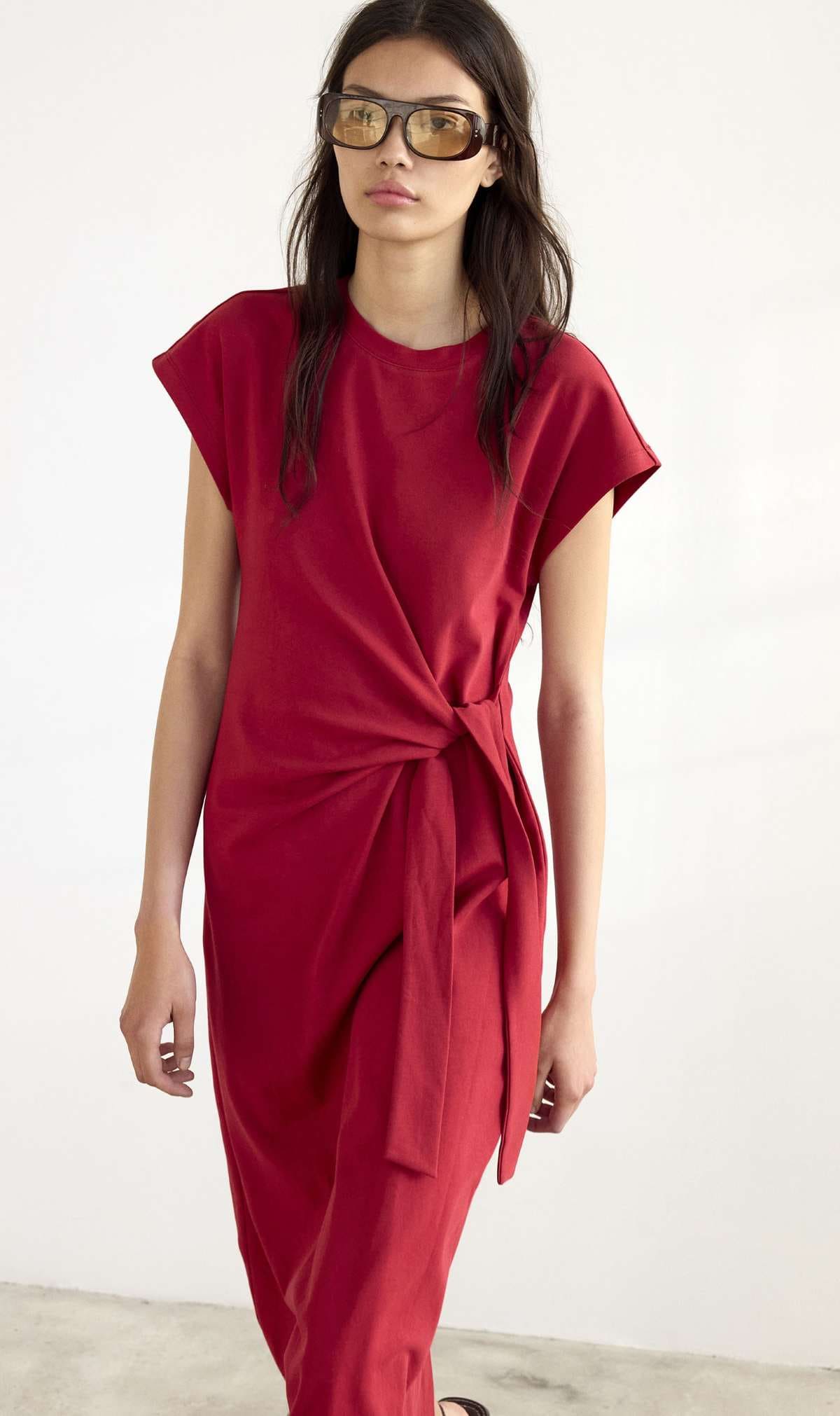 Vestido drapeado con lazo de Parfois