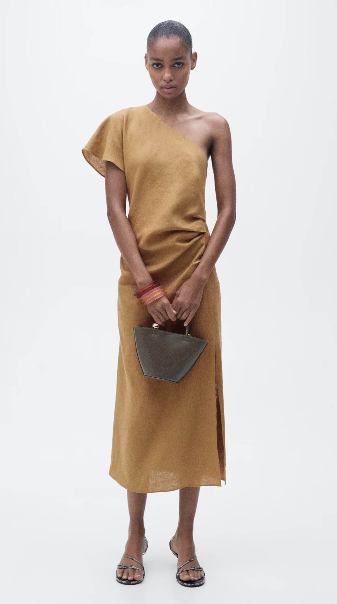 Vestido lino asimétrico de Mango