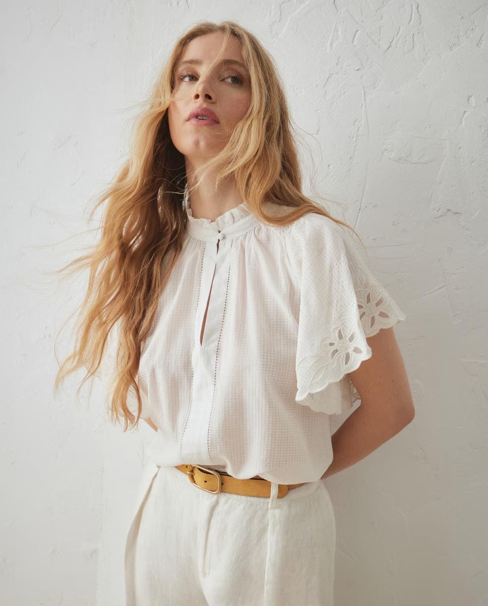 Blusa de manga corta colección romántica Lloyd's