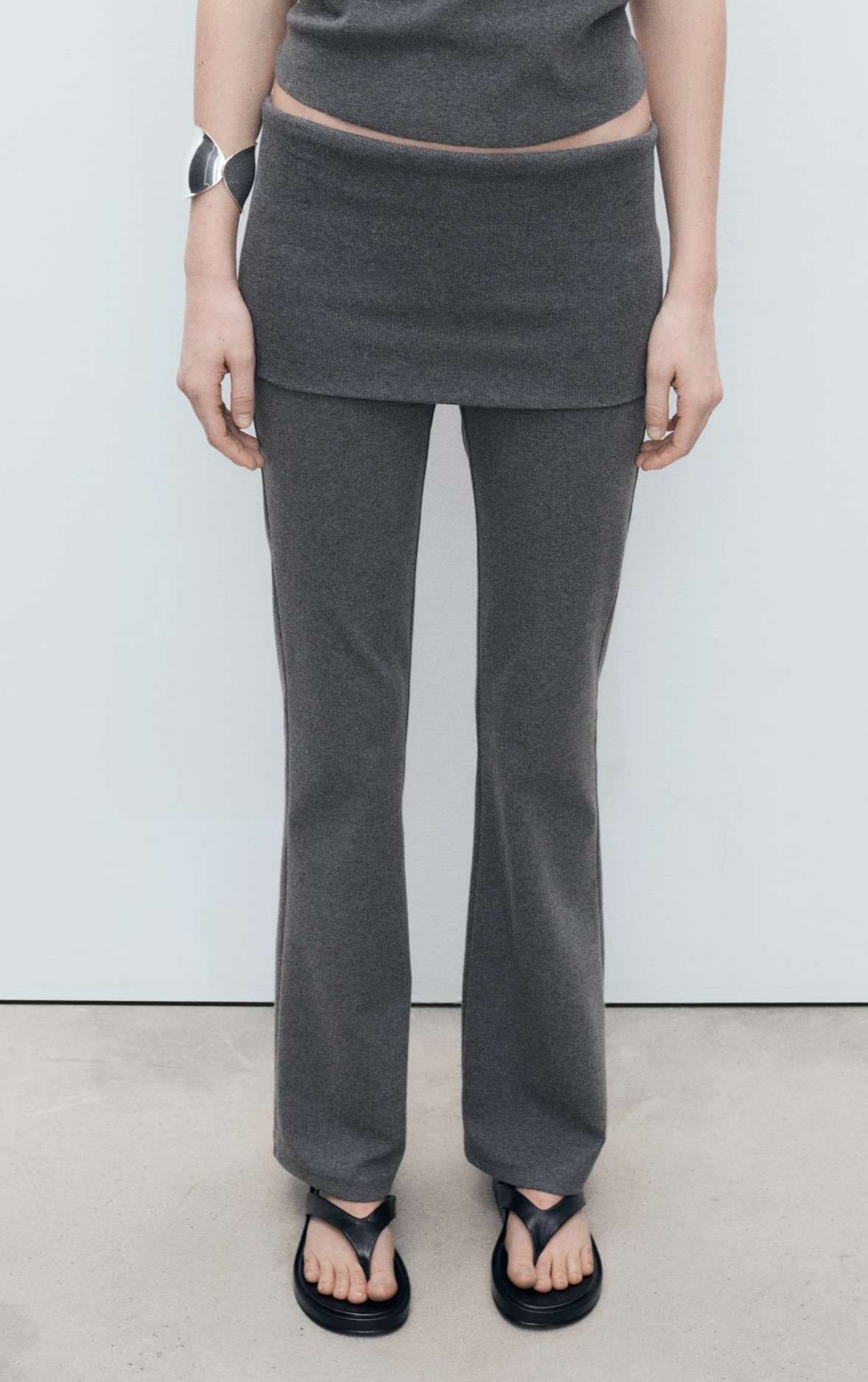 Pantalón acampanado cintura vuelta de Mango