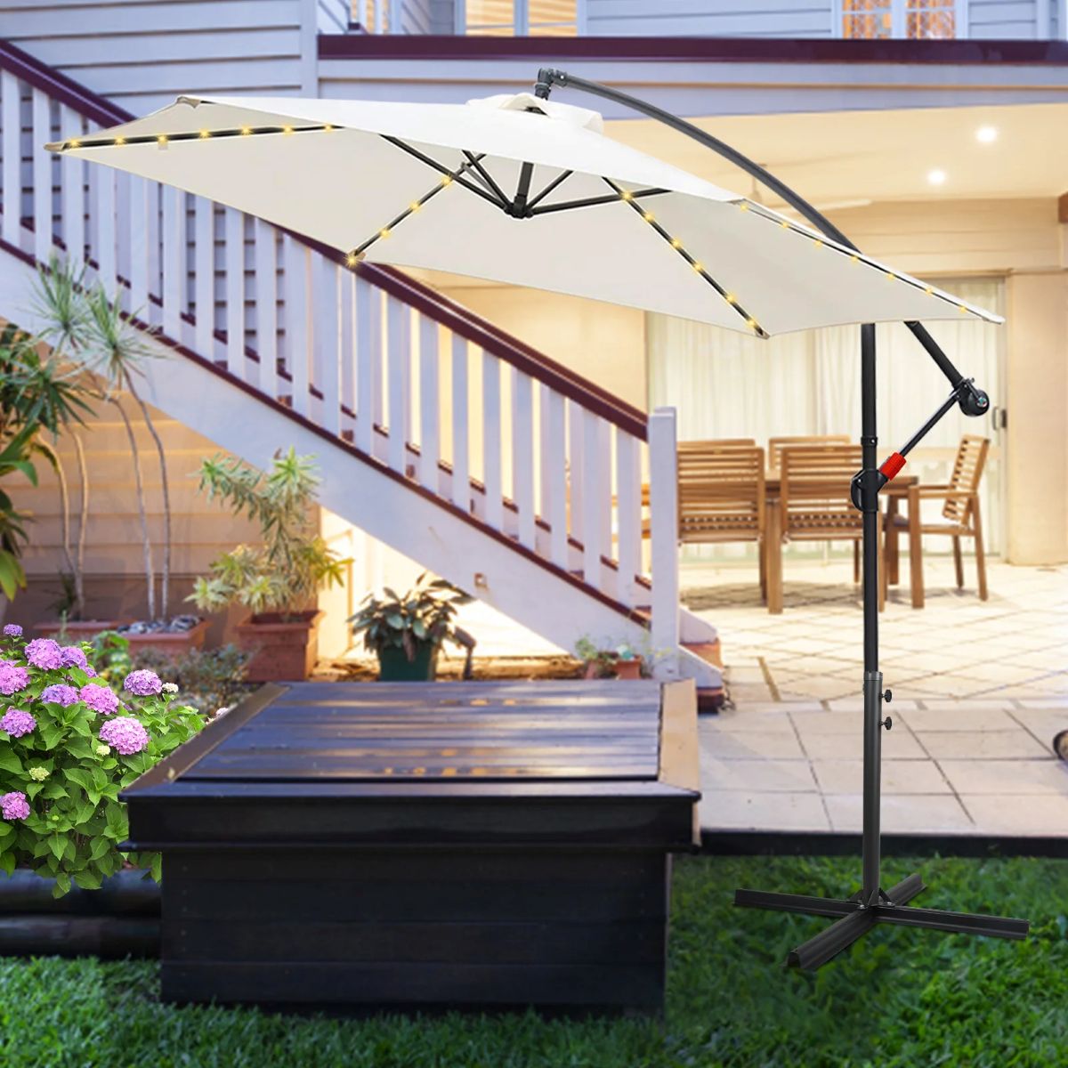 Sombrilla con LED UAB-VGO de Leroy Merlin