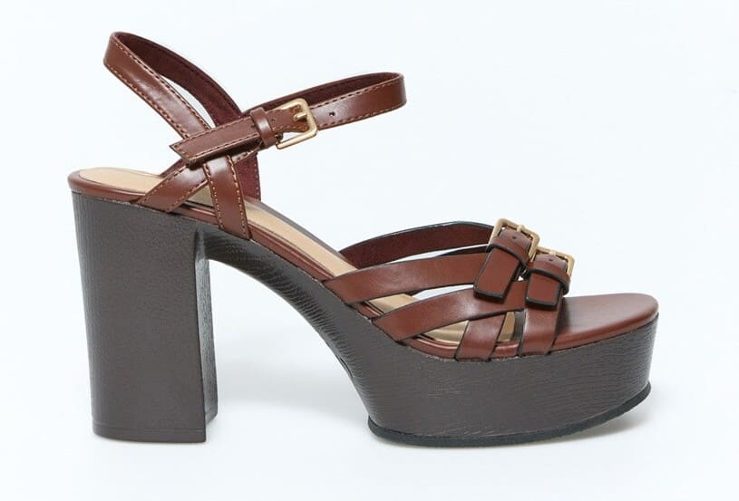Sandalia plataforma hebillas de Sfera