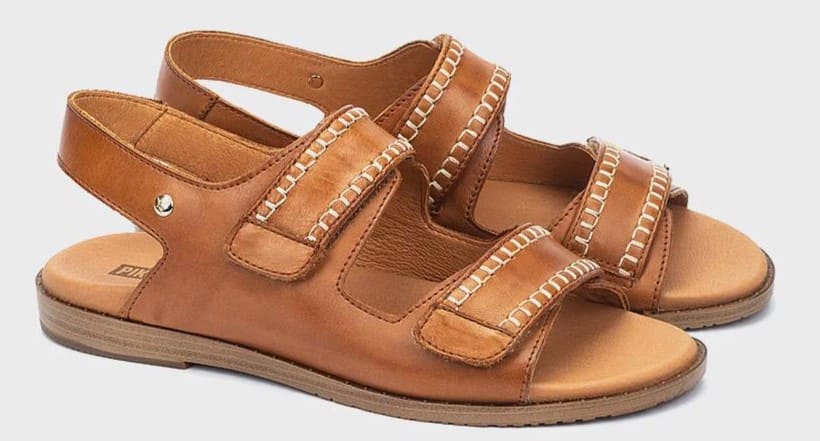 Sandalias de piel con doble cierre adherente