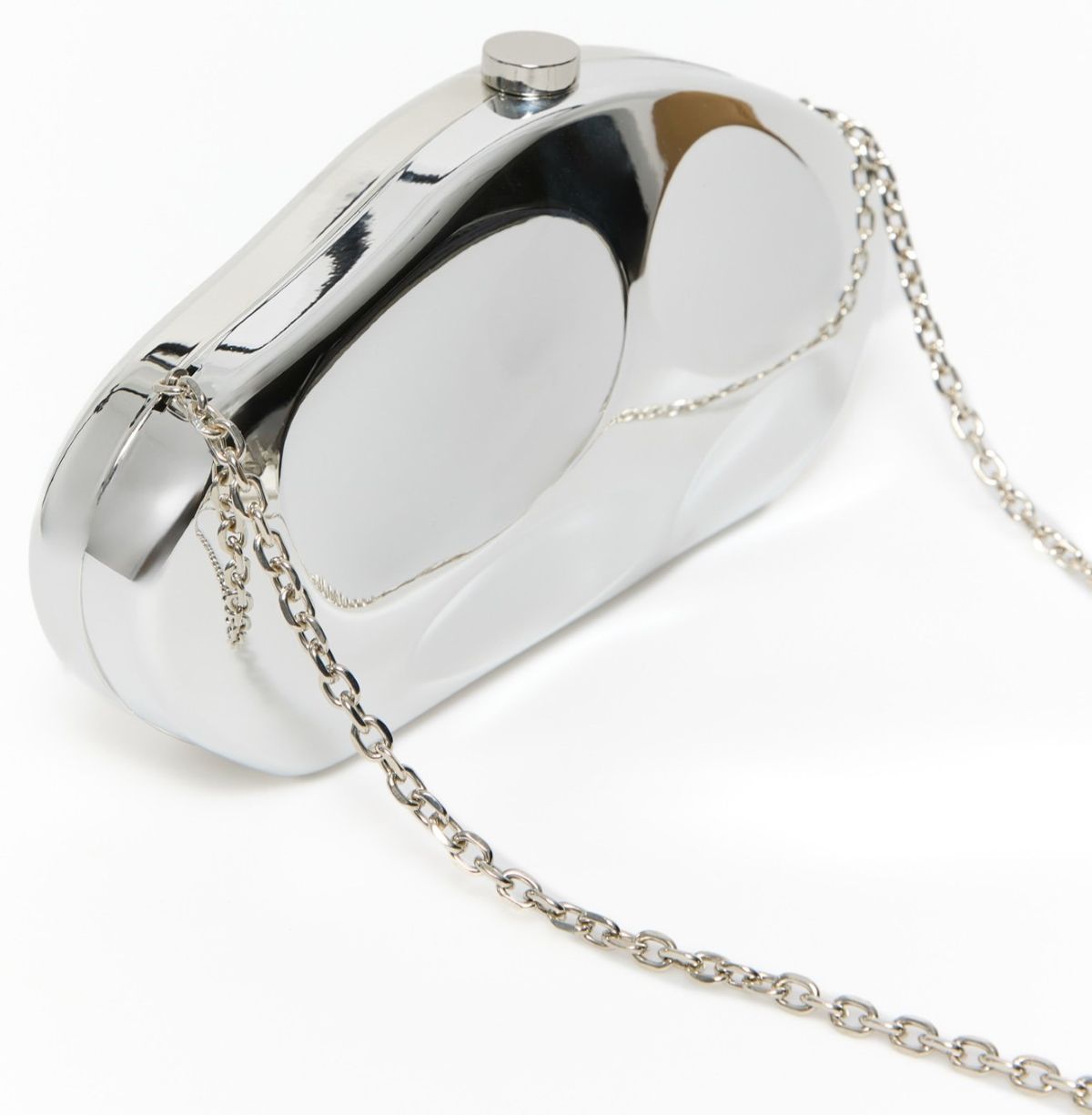 Bolso caja metálica con cierre geométrico de Sfera