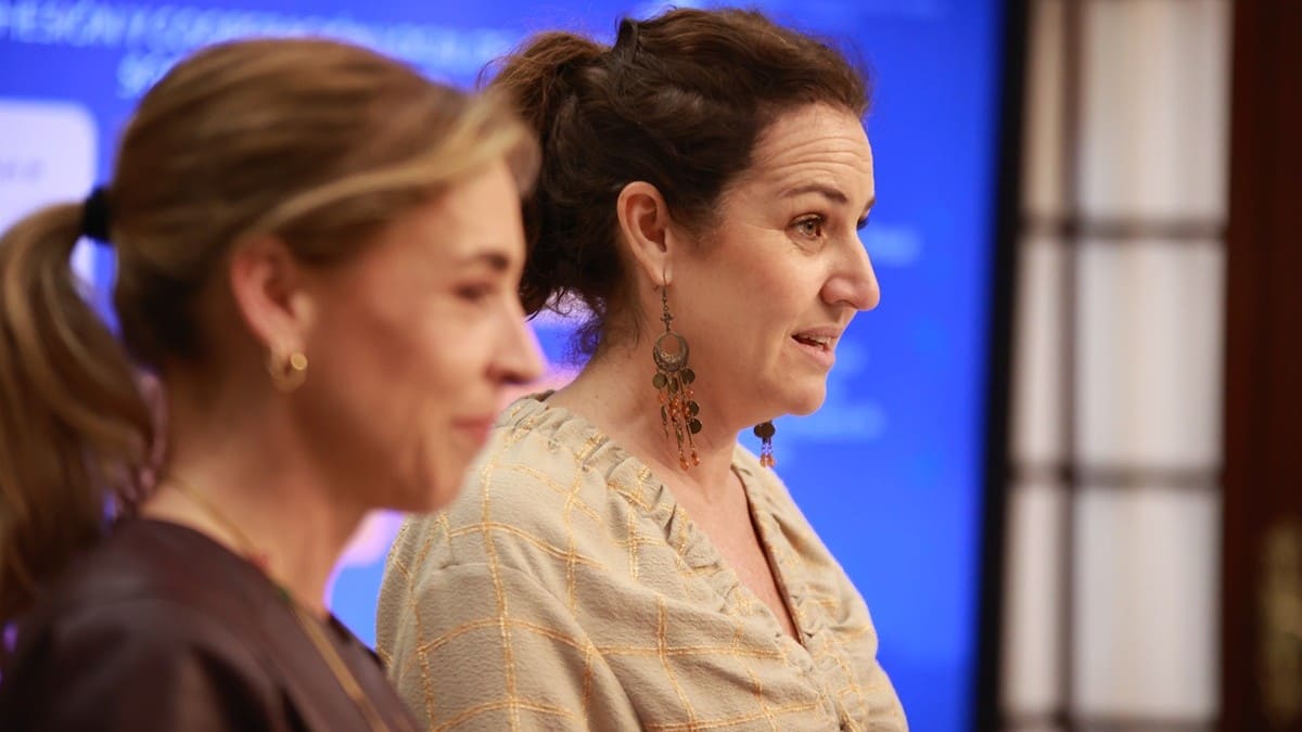 Paula Conesa, durante su atención a los medios | Cristo García