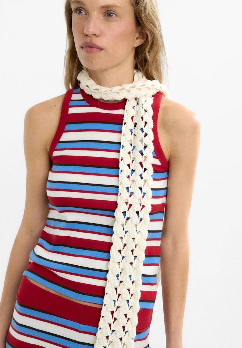 Pañuelo de algodón con flecos