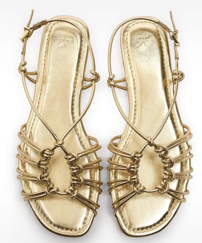 Sandalias planas con tiras finas y nudos en liso