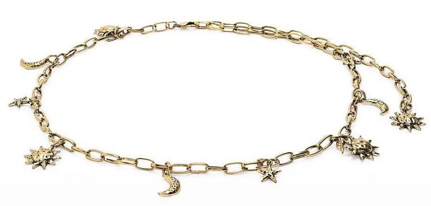 Cinturón de eslabones con charms decorativos