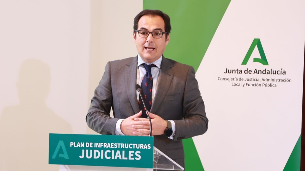 José Antonio Nieto atiende a los medios | Cristo García