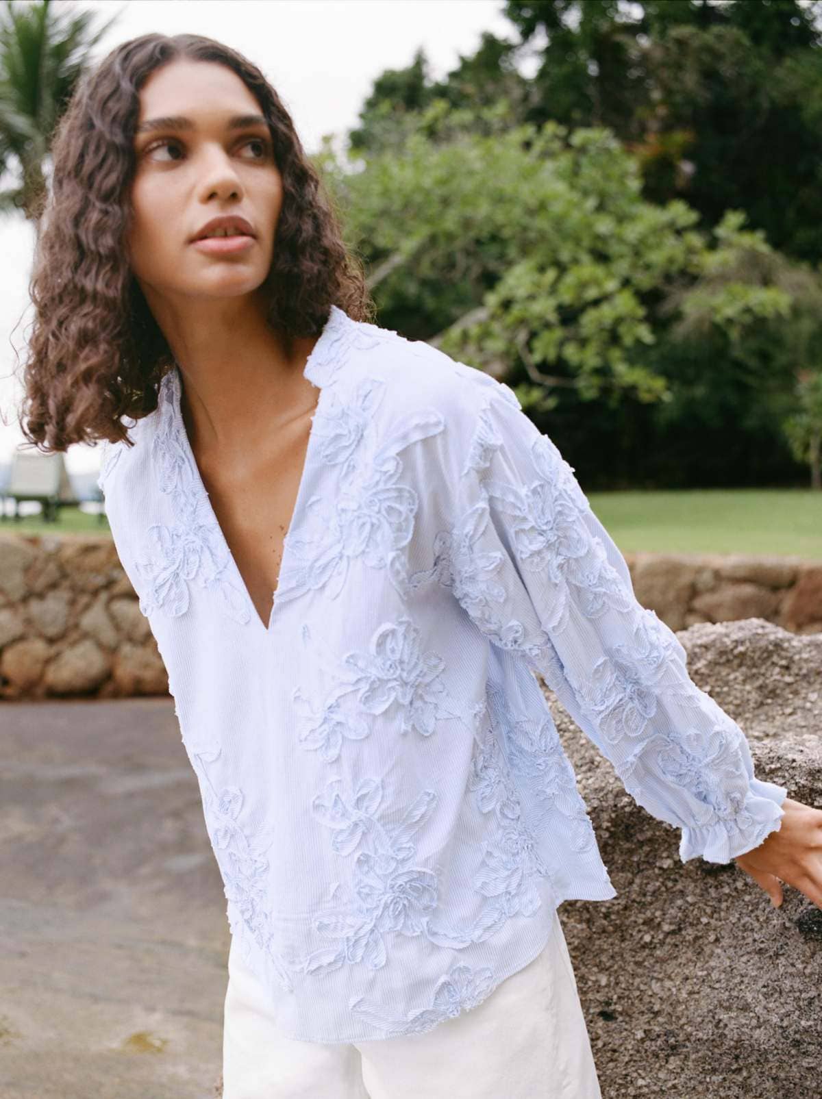 Blusa popelin rayas estructura de Zara