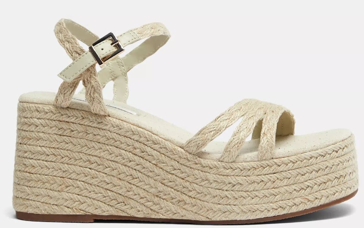 Cuña de tiras y tacón de yute