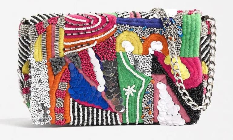 Bolso de fiesta convertible a bandolera con cuentas y abalorios