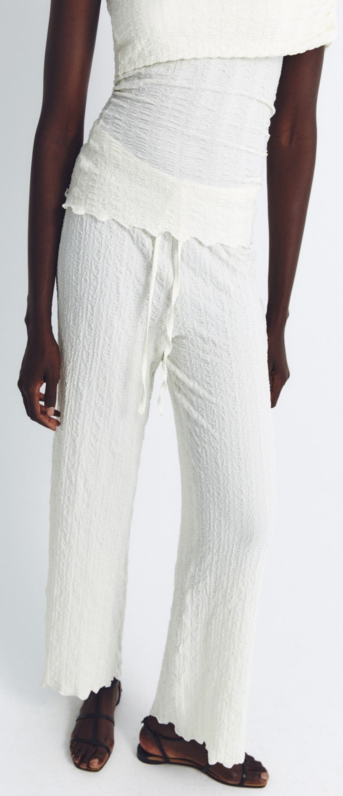 Pantalón pijamero con pernera amplia de Sfera