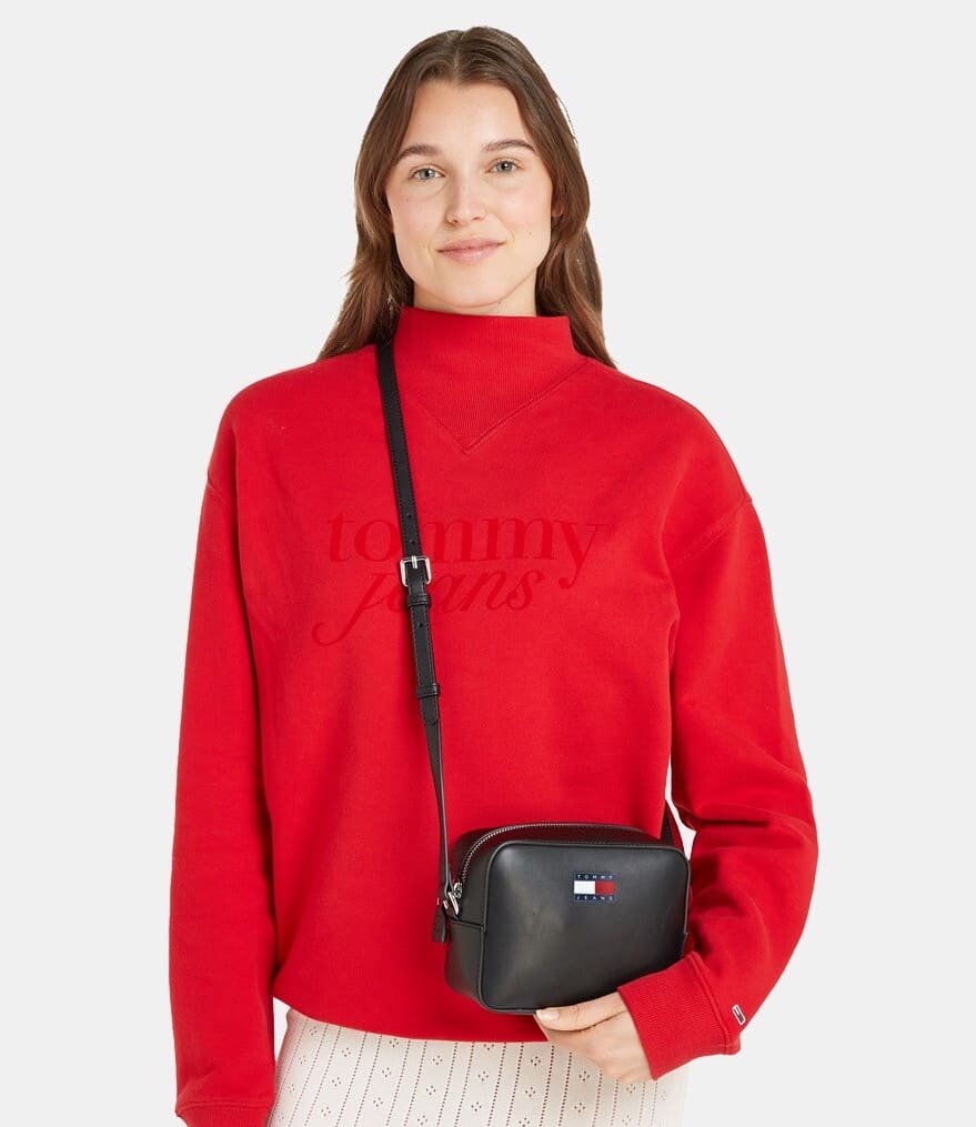 Bolso bandolera de mujer en color negro de Tommy Jeans