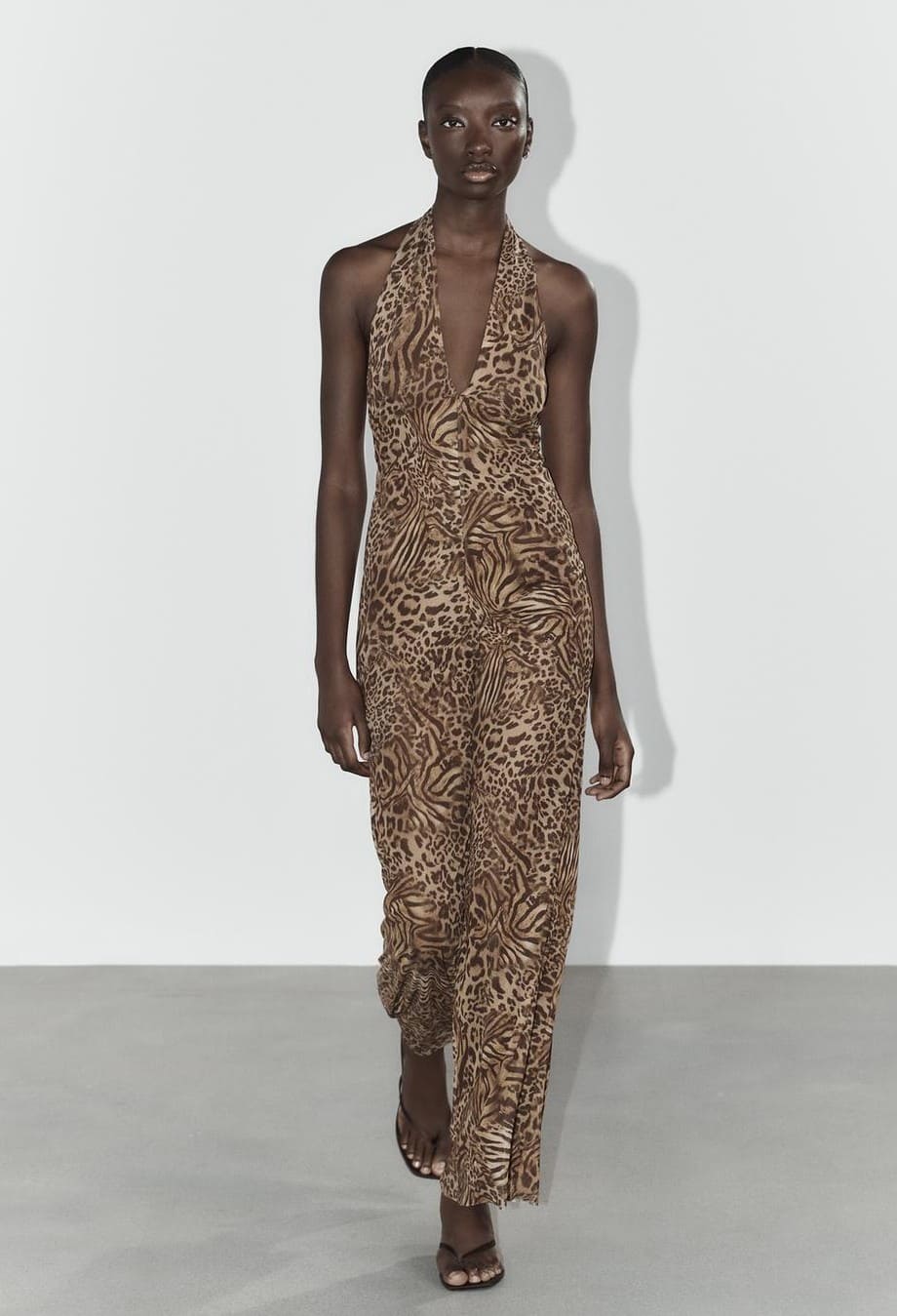 Mono halter tul estampado animal de Zara