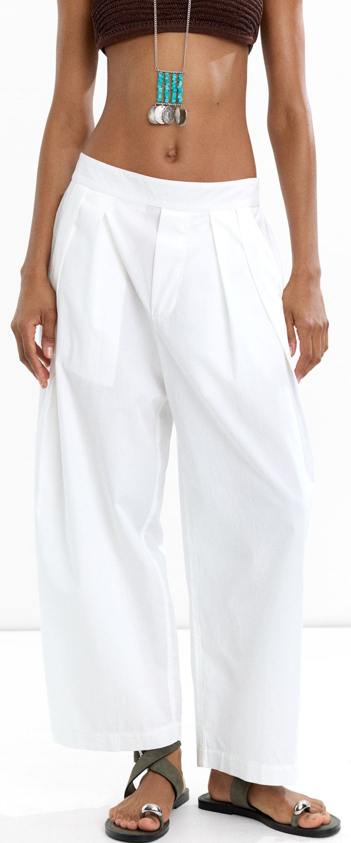 Pantalón con pinzas 100% algodón de Parfois