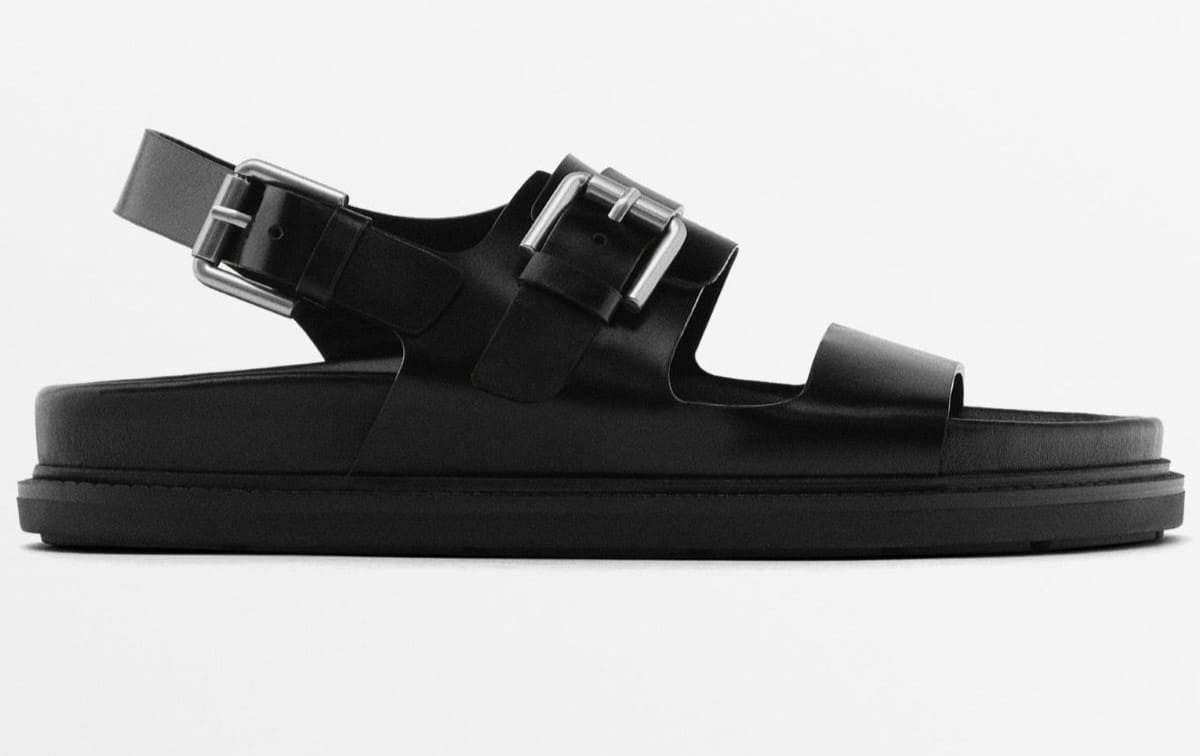 Sandalia plana hebillas