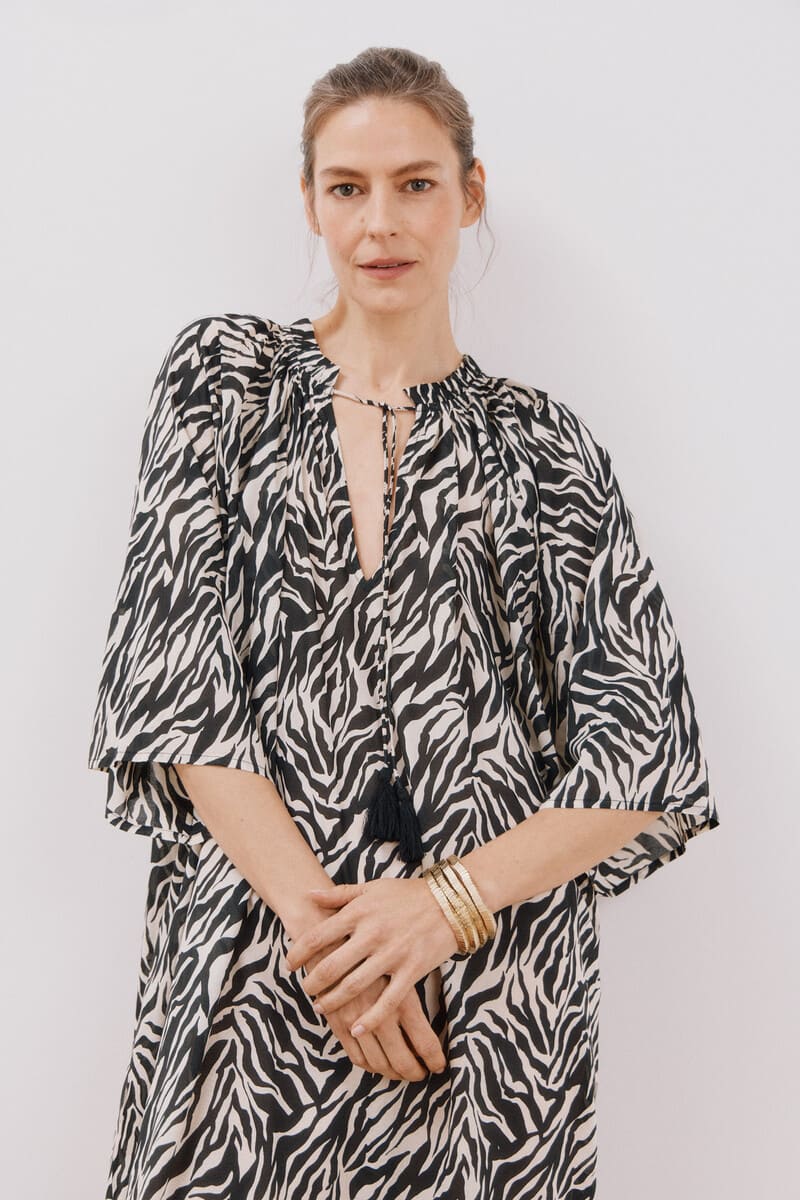 Caftán largo estampado Cortefiel