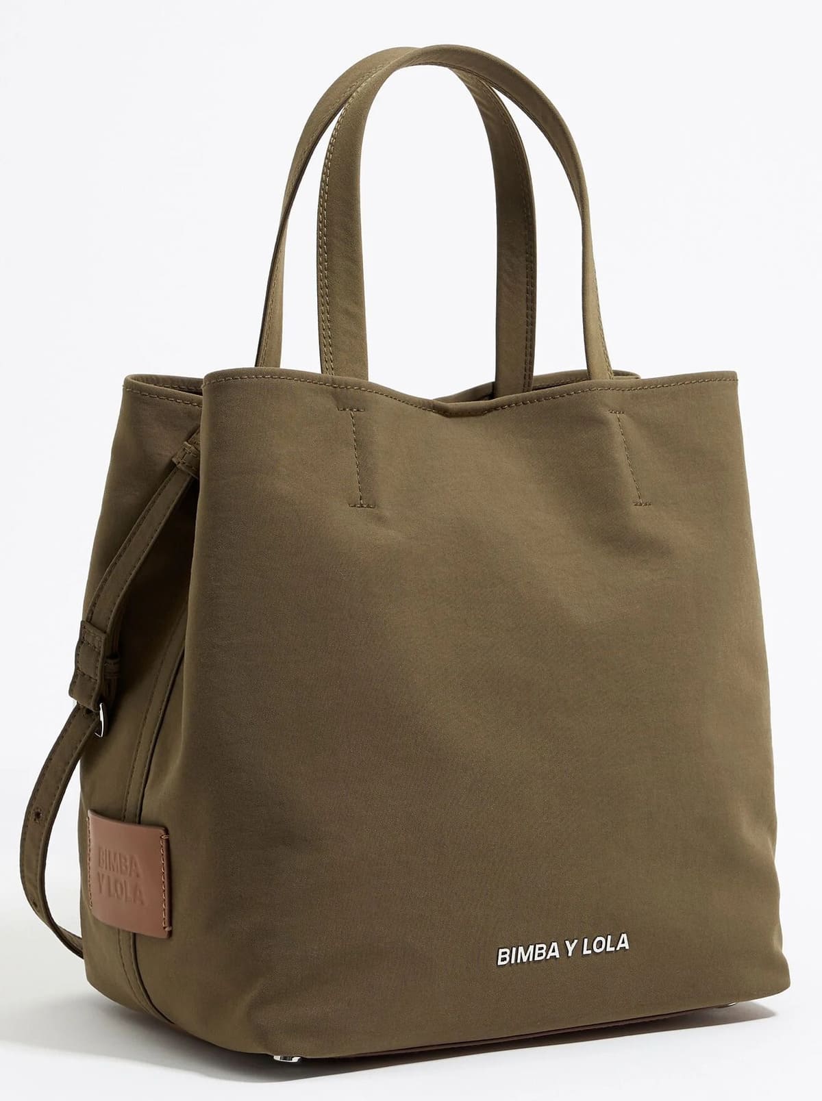 El bolso chihuahua grande gabardina en color verde oliva de Bimba y Lola