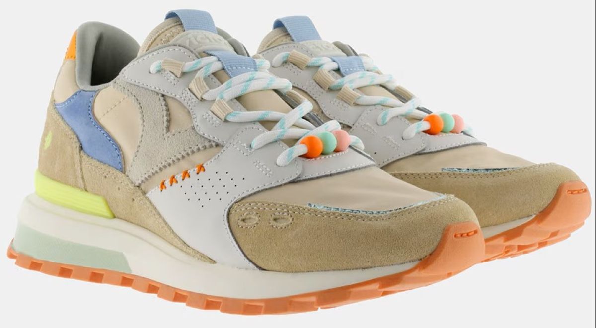 Zapatillas Victoria de nylon con piezas de color y serraje y suela dentada de El Corte Inglés