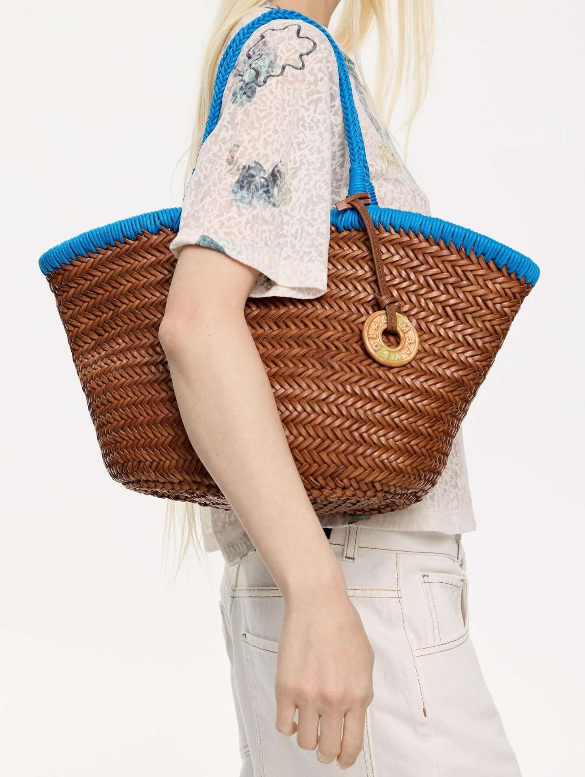 Bolso shopper trenzado piel nuez de Bimba y Lola