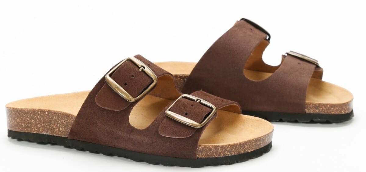 Sandalias de piel planas con hebillas