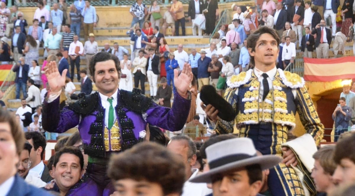 Morante y Castella a hombros I Breña