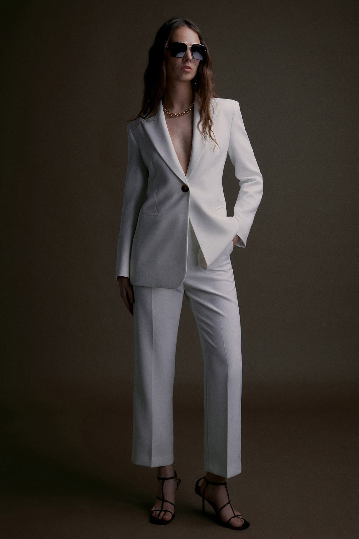 La chaqueta tipo blazer con solapa en color blanco de Sfera