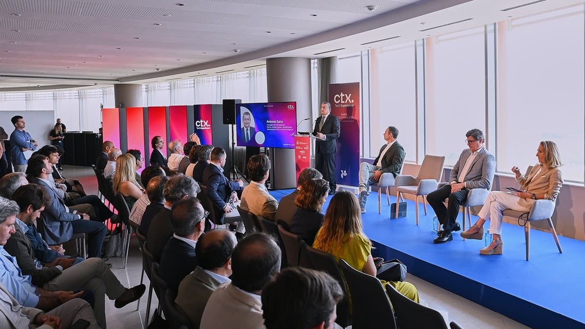 Imagen de acto celebrado en Sevilla | Salvador López Medina