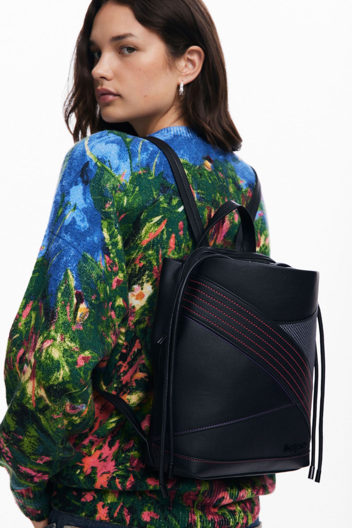 Mochila de pespuntes mediana