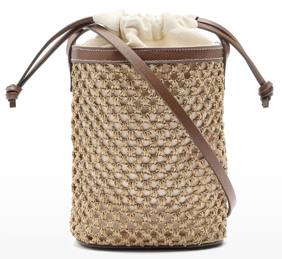 El nuevo bolso bandolera para mujer estilo bombonera efecto rafia de Parfois en El Corte Inglés