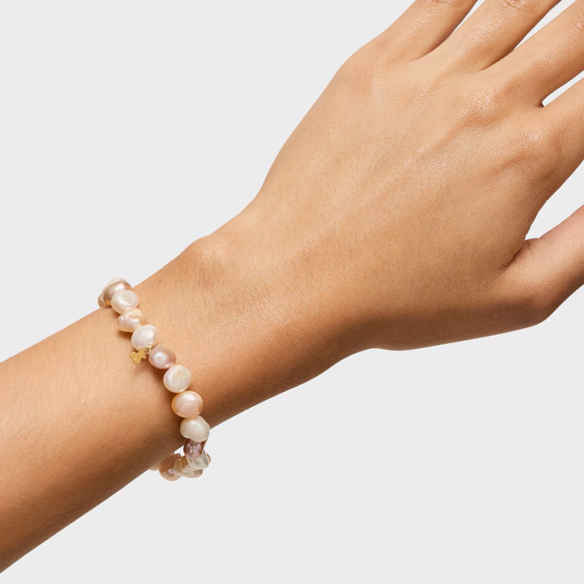 Pulsera de oro y perlas cultivadas barrocas de Tous