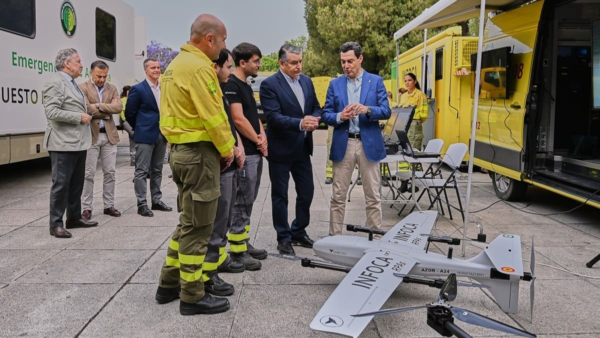 Moreno junto a Antonio Sanz, en la presentación del plan Infoca | Salvador López Medina