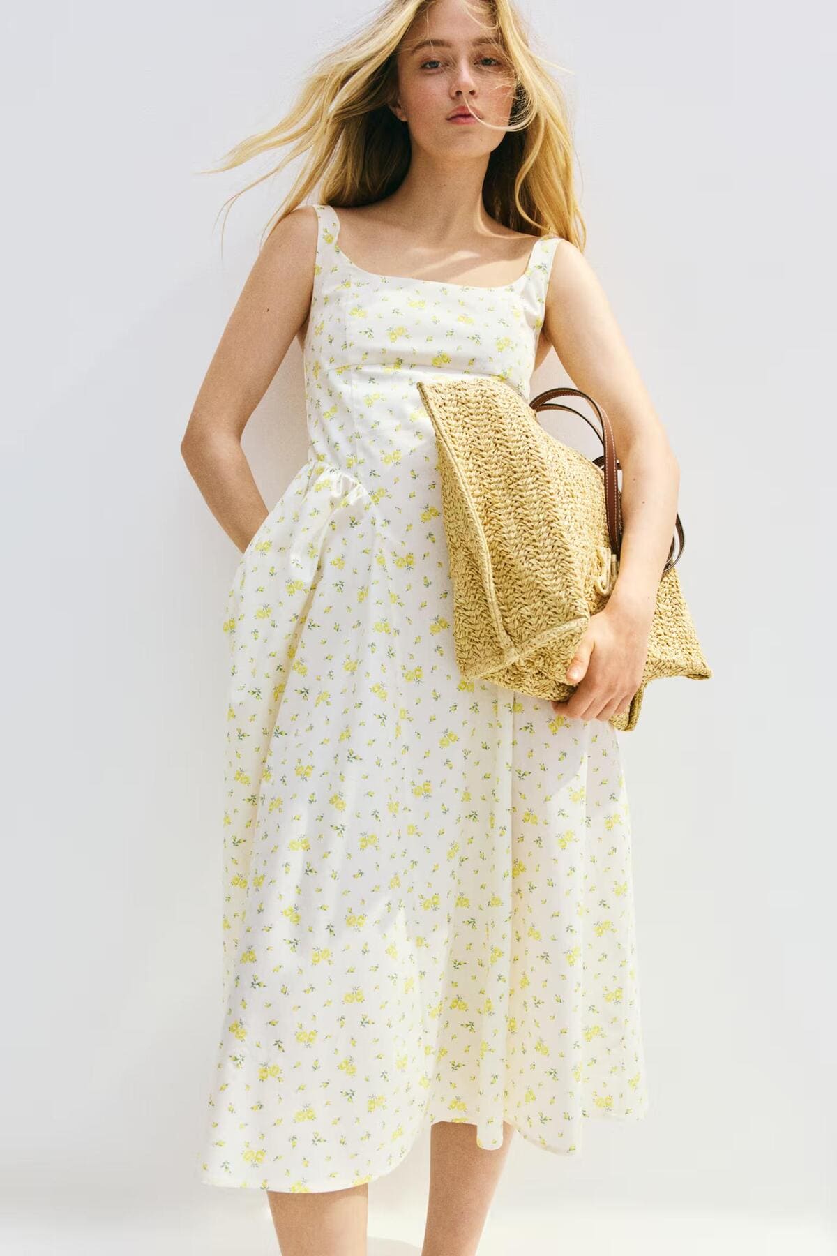 Vestido de popelina con lazada detrás