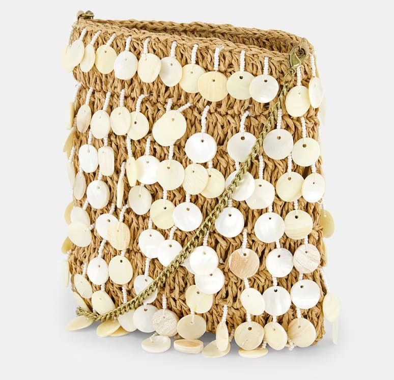 El bolso de verano con conchas de nácar en color beige de Tintoretto en el Corte Inglés