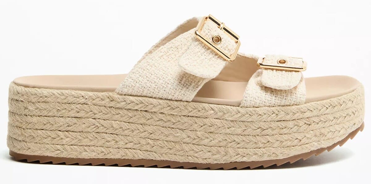 Cuña de plataforma con hebillas