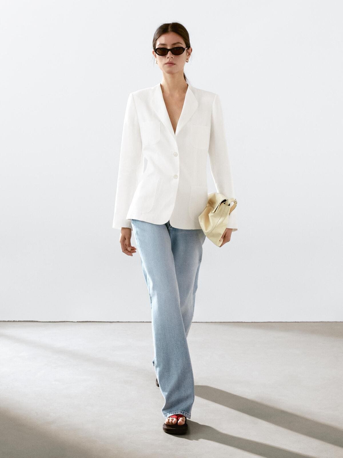 Americana con detalle de solapa 100 de lino